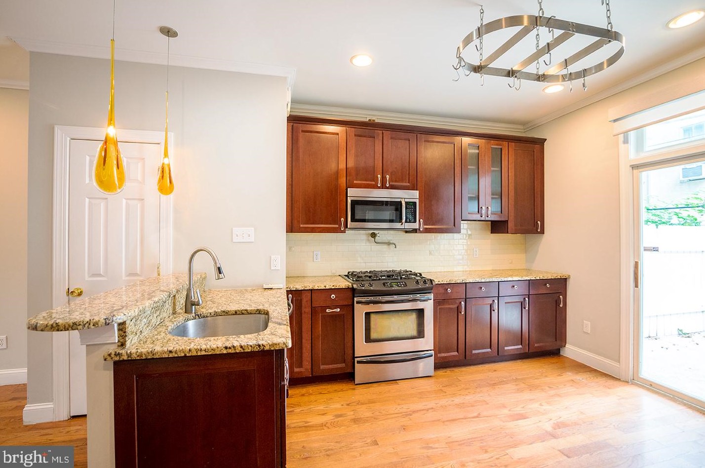 2119 Montrose St, Philadelphia PA  19146-2527 exterior