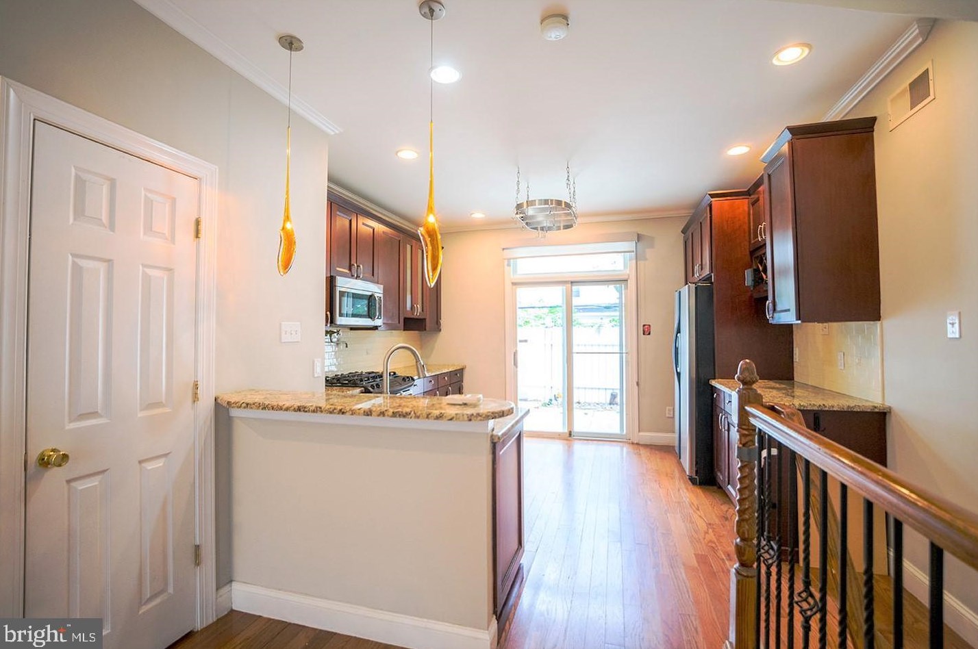 2119 Montrose St, Philadelphia, PA 19146