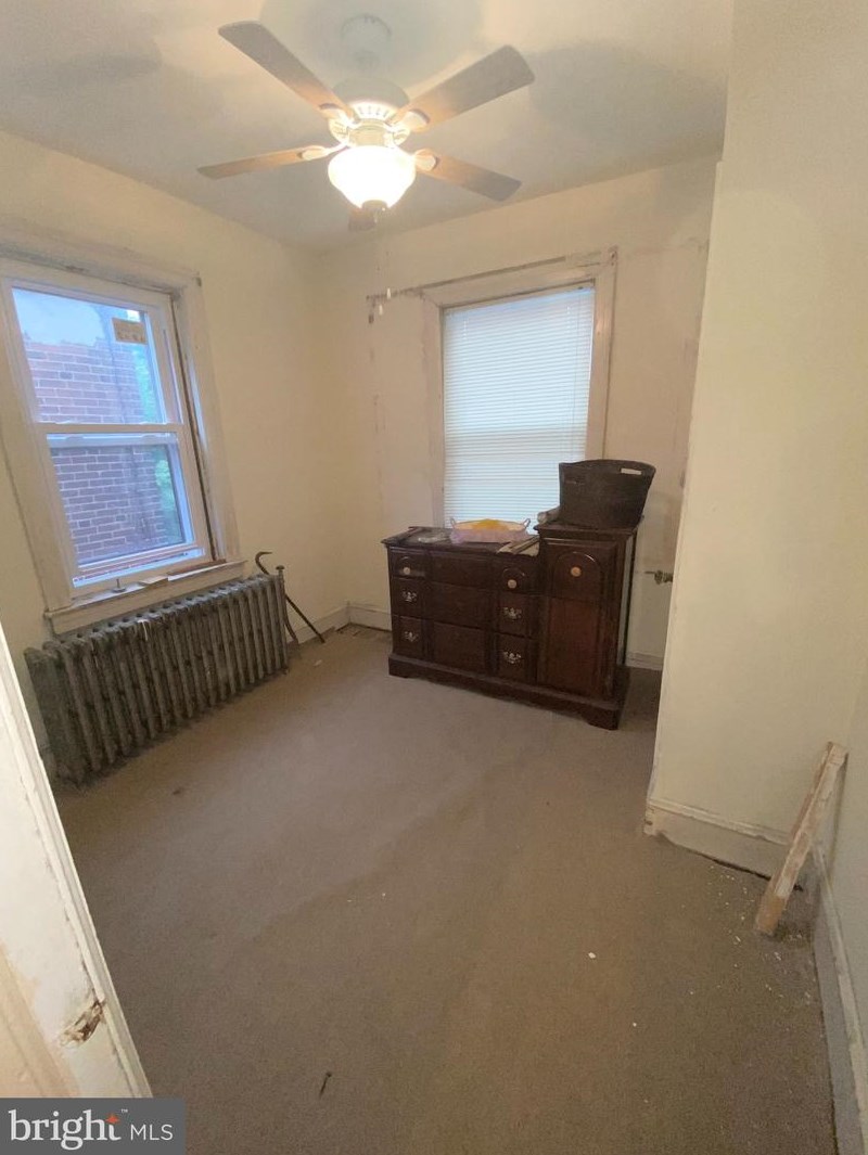 634 Indiana Ave, Philadelphia PA  19134-3021 exterior