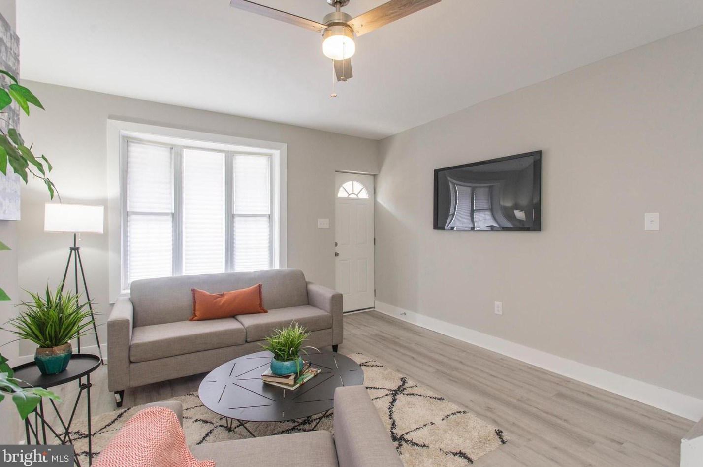 1507 Bailey St, Philadelphia PA  19146-4413 exterior