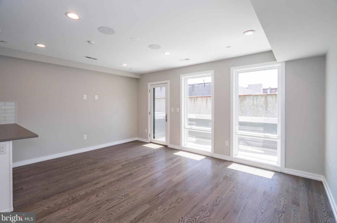 1432 Clymer St #2, Philadelphia, PA 19146