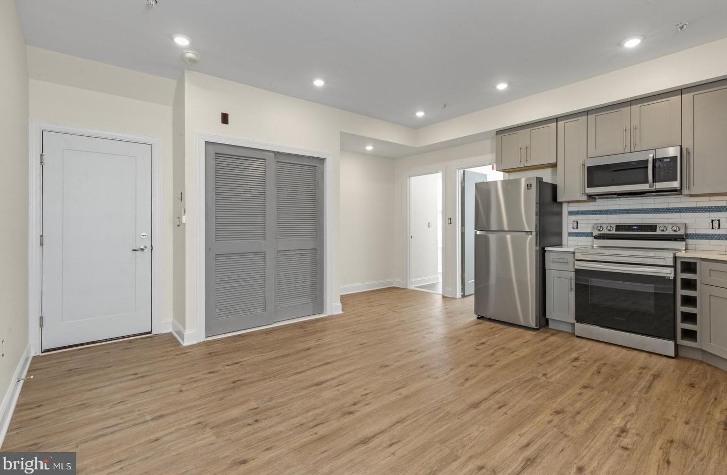 509 Gorgas Ln #2f, Philadelphia, PA 19128