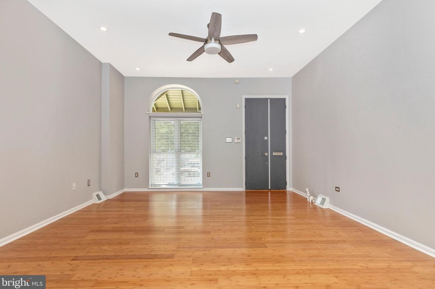 5623 Wyalusing Ave, Philadelphia PA  19131-4842 exterior
