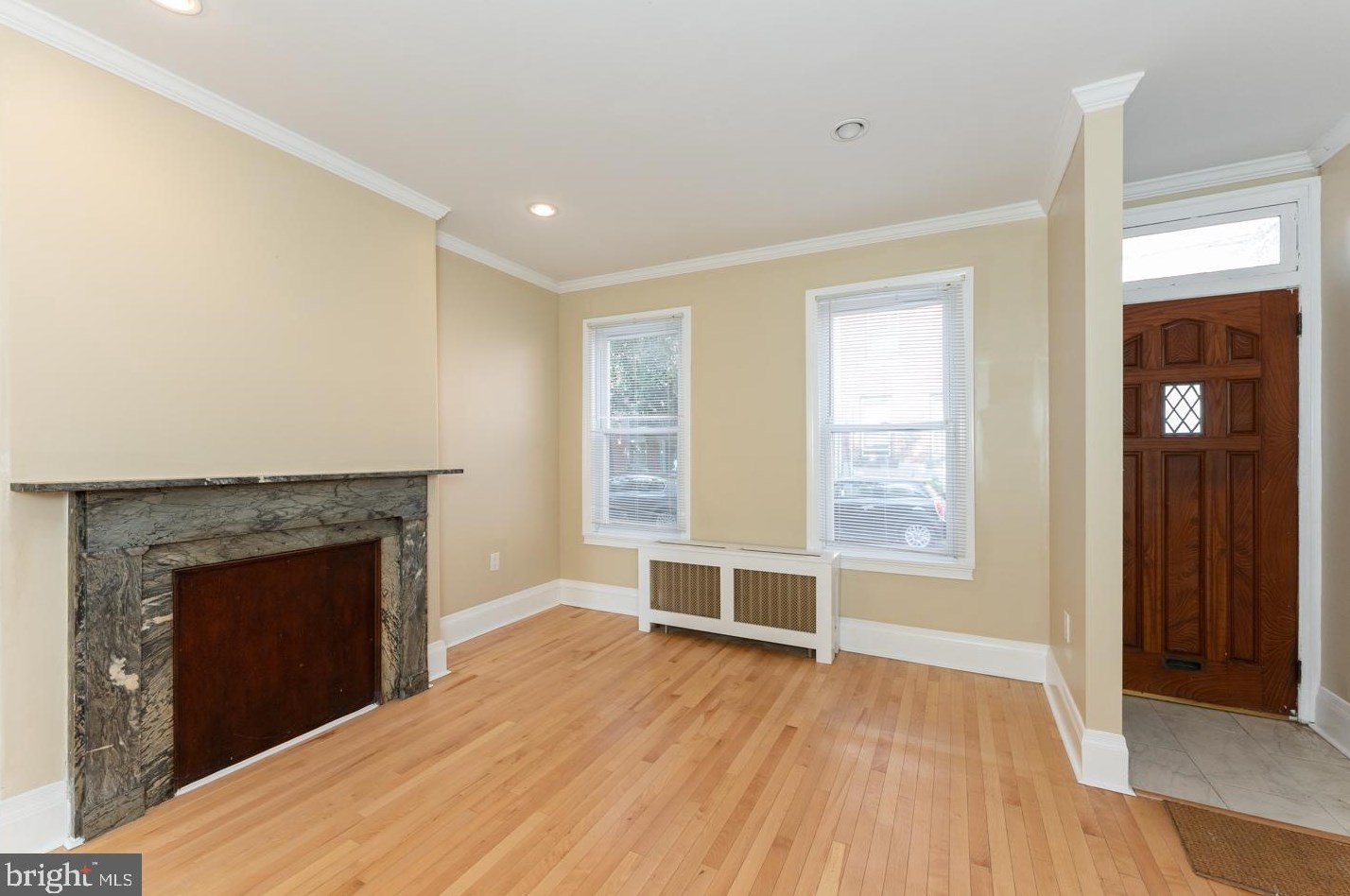999 N Randolph St, Philadelphia, PA 19123