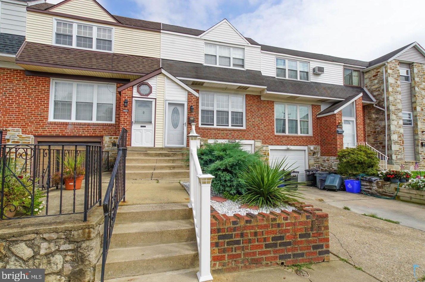 10944 Modena Pl, Philadelphia, PA 19154-3919