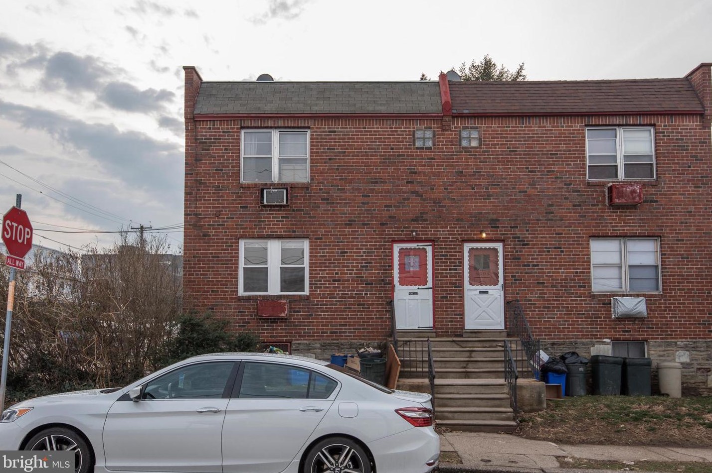 5901 Houghton St #1, Philadelphia, PA 19128