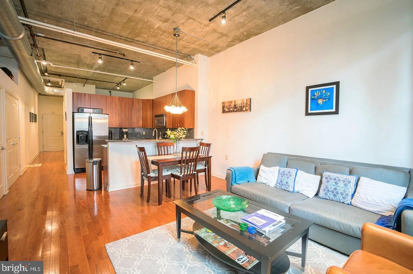 130 N 2nd St #unit 2b, Philadelphia, PA 19106