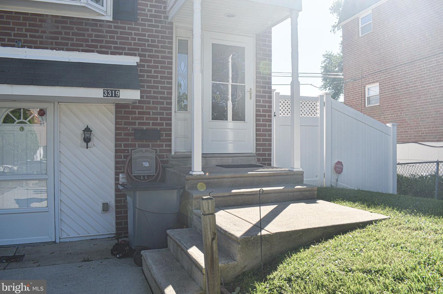 3319 Fairdale Rd, Philadelphia, PA 19154-1822