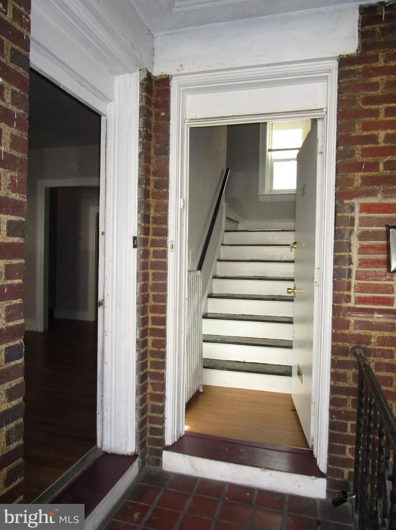 137 S 56th St #1, Philadelphia, PA 19139