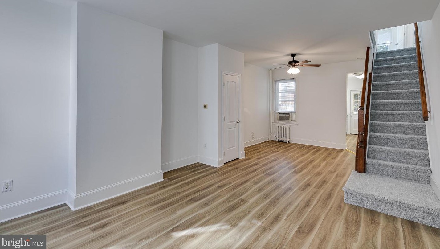 111 Kingsley St, Philadelphia PA  19127-1708 exterior