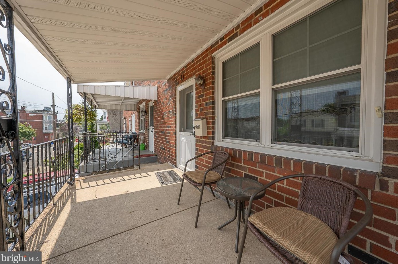 3453 Ainslie St, Philadelphia, PA 19129-1425