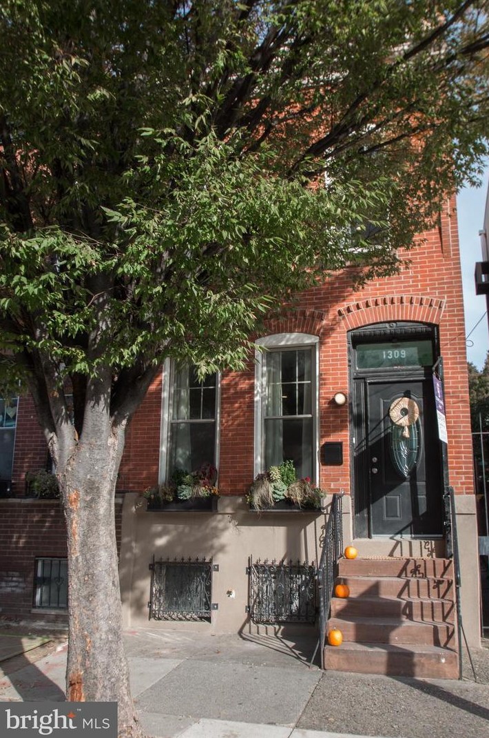 1309 Snyder Ave, Philadelphia, PA 19148-5514