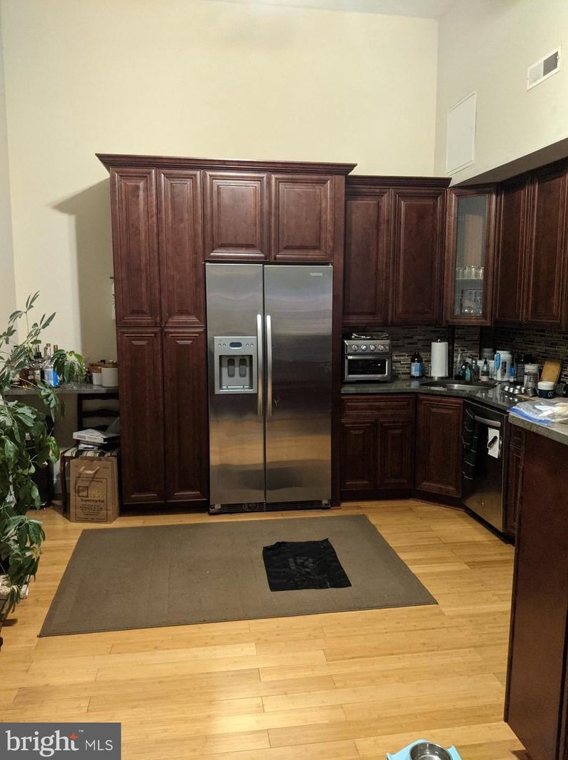 1268 S 26th St #3w, Philadelphia, PA 19146