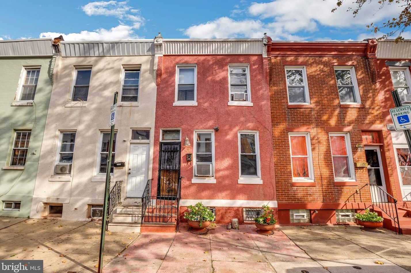 3333 Mascher St, Philadelphia, PA 19140-5818