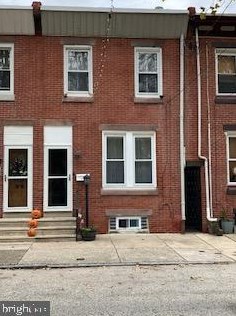 2789 Pratt St, Philadelphia, PA 19137-2105