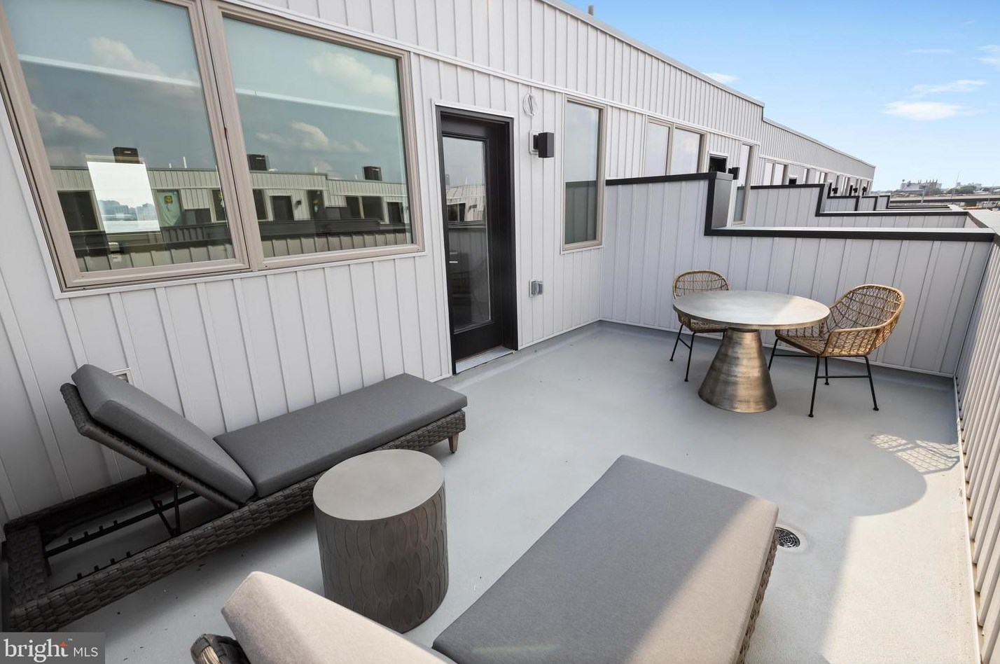 2001 Beach St, Philadelphia PA  19125-4331 exterior