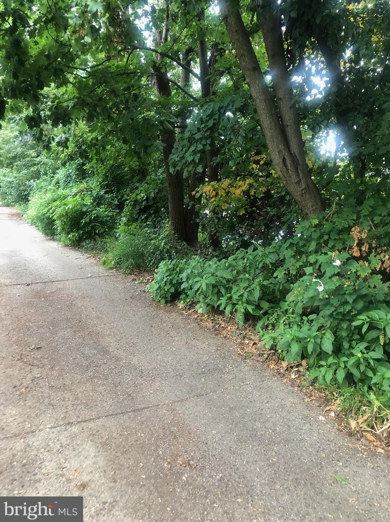12078 Abby Rd, Philadelphia, PA 19154-2620