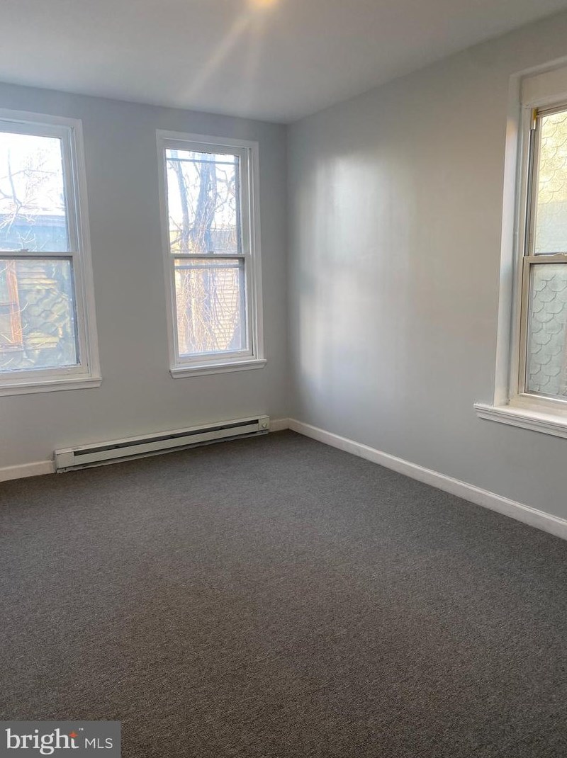 2834 Park Ave, Philadelphia PA 19140-3718 exterior