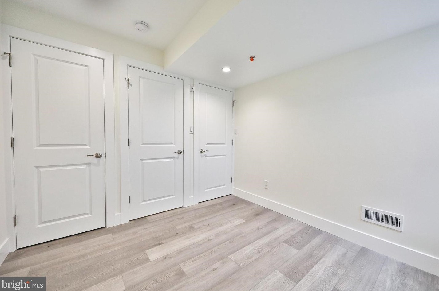 1621 Cadwallader St, Philadelphia PA  19122-3013 exterior