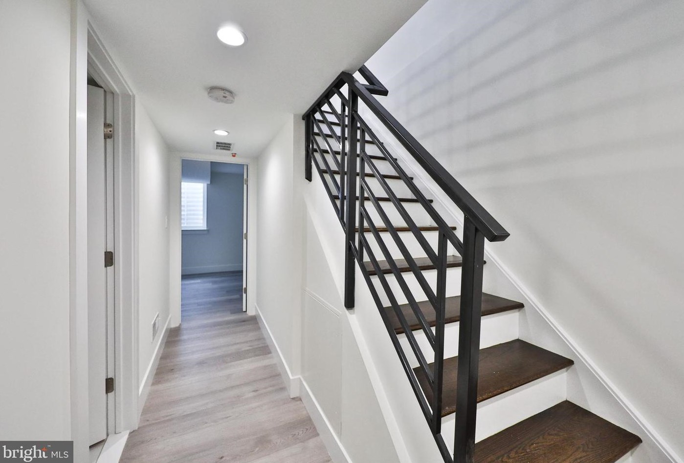 1621 Cadwallader St, Philadelphia PA  19122-3013 exterior