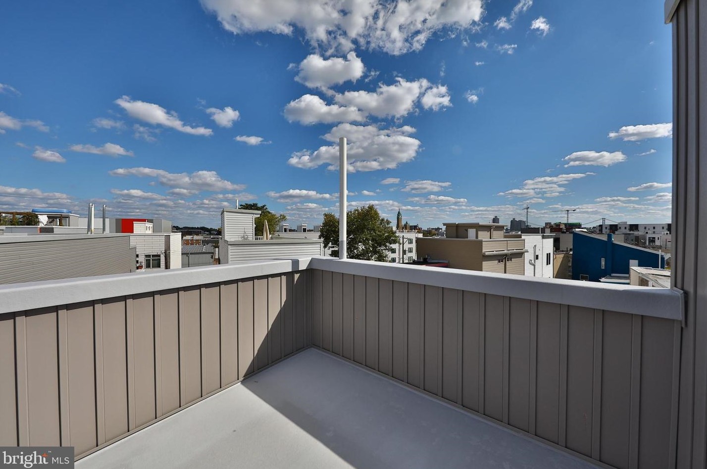 1621 Cadwallader St, Philadelphia PA  19122-3013 exterior