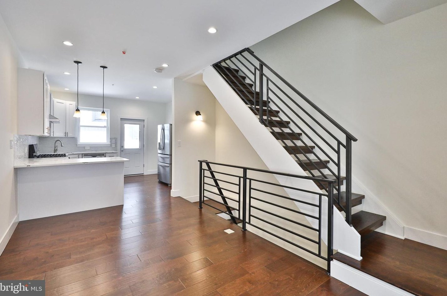1621 Cadwallader St, Philadelphia PA  19122-3013 exterior