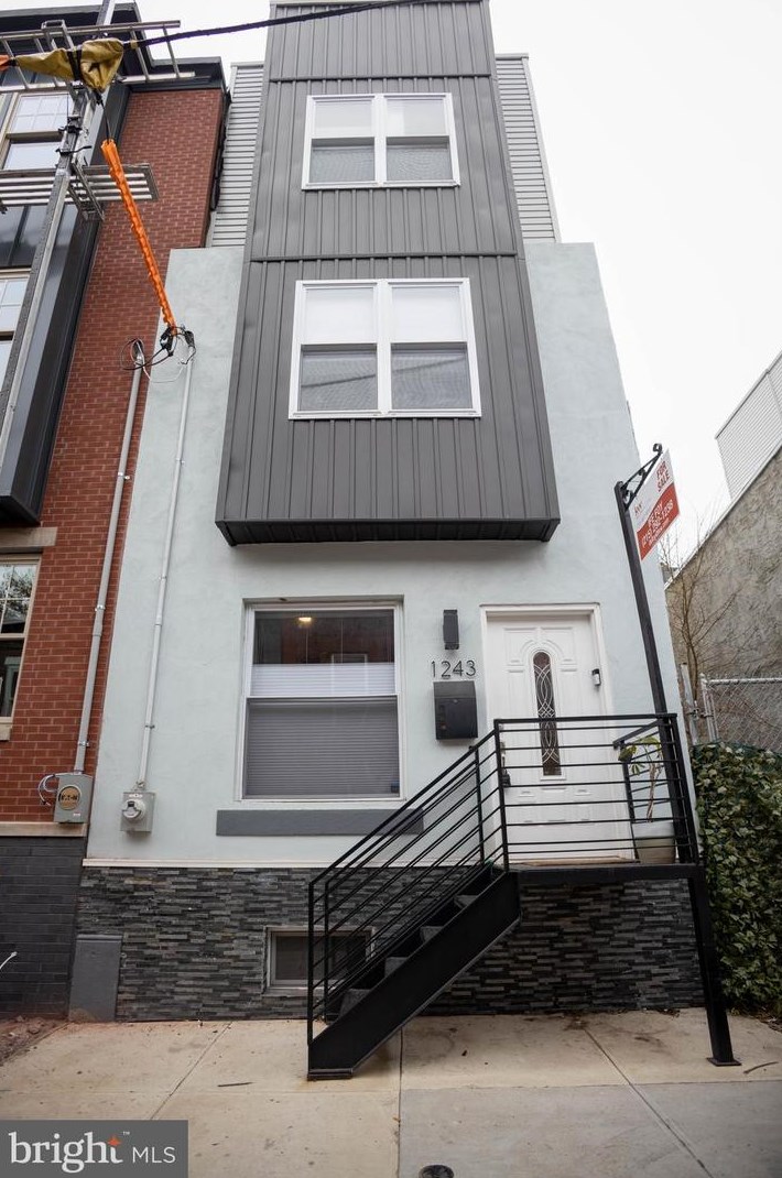 1243 Myrtlewood St, Philadelphia PA  19121-4514 exterior