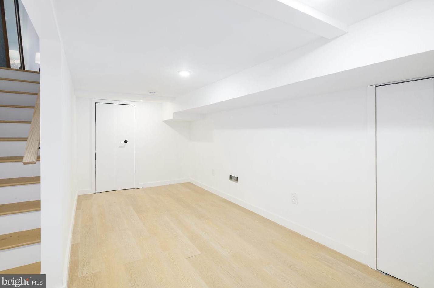 826 Mcclellan St, Philadelphia PA  19148-1628 exterior