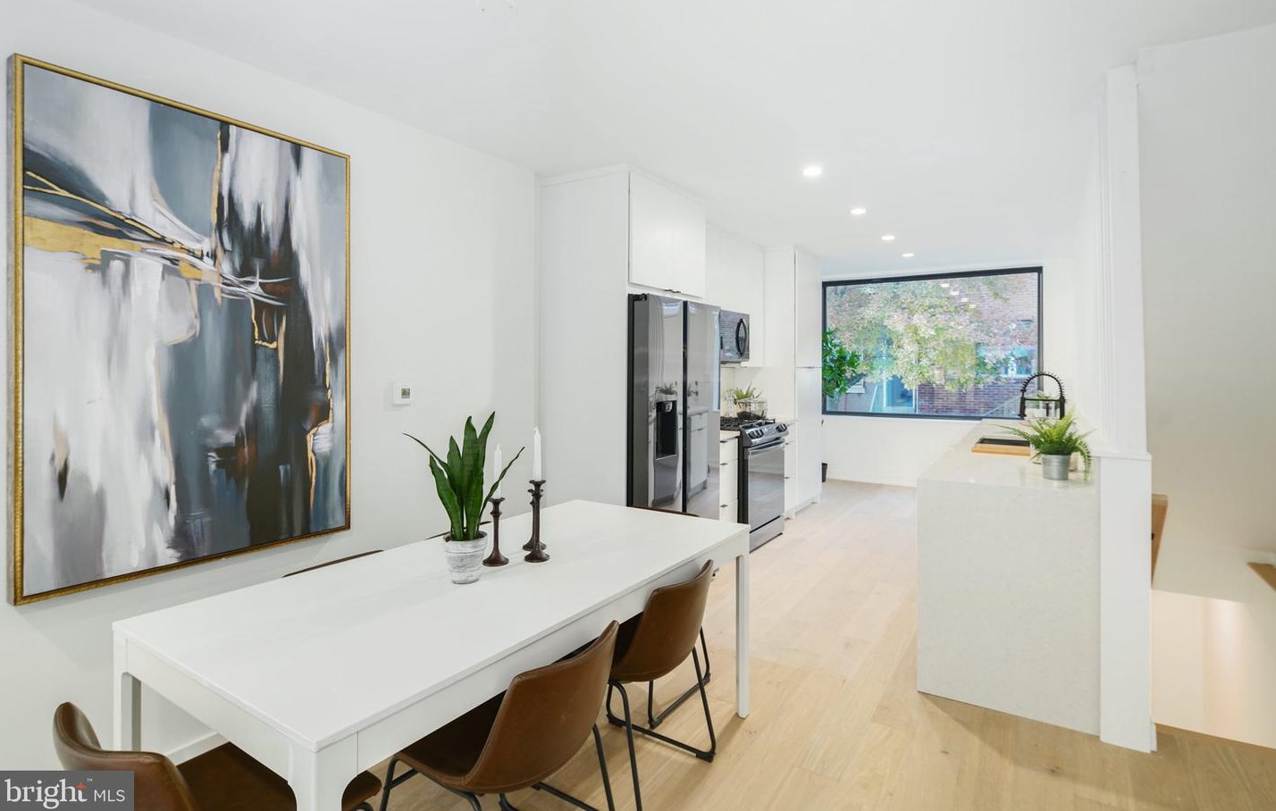 826 Mcclellan St, Philadelphia PA  19148-1628 exterior