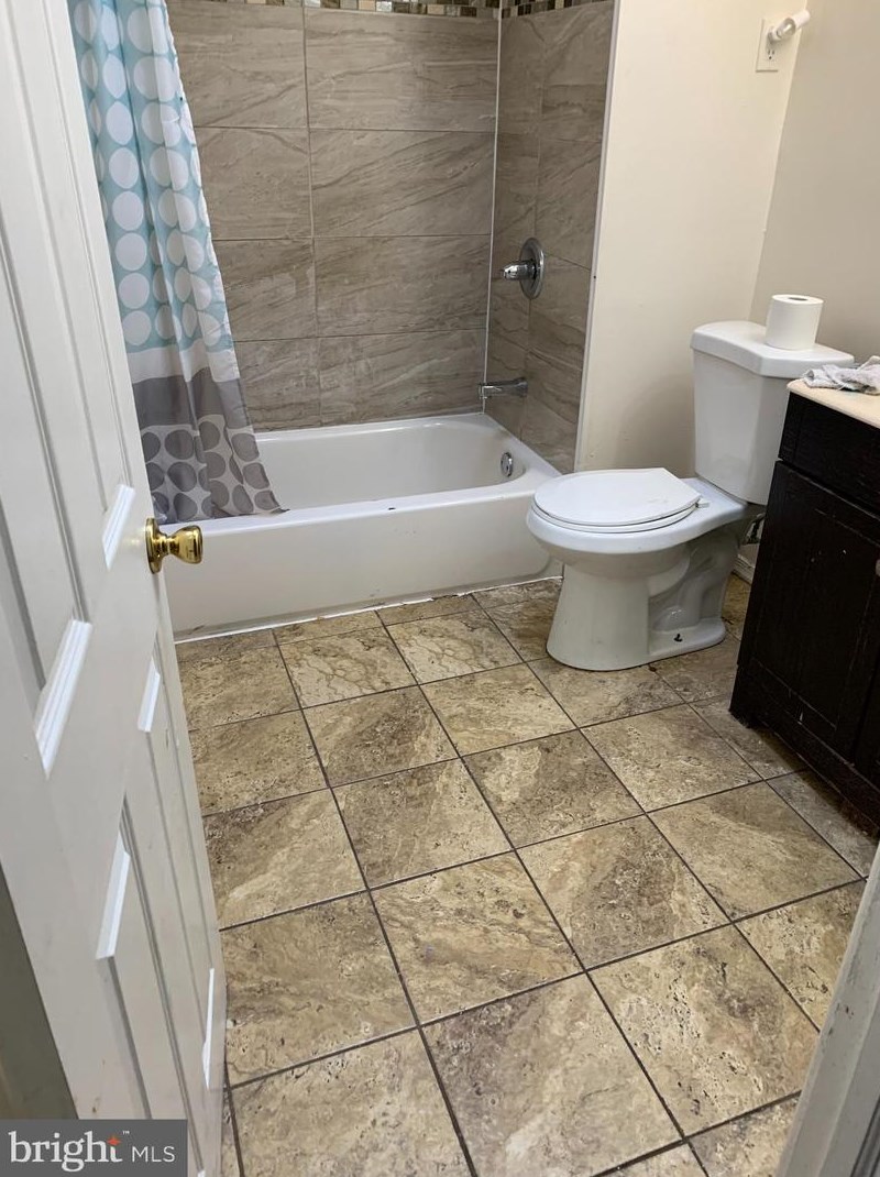 885 Granite St, Philadelphia PA 19124-1748 exterior