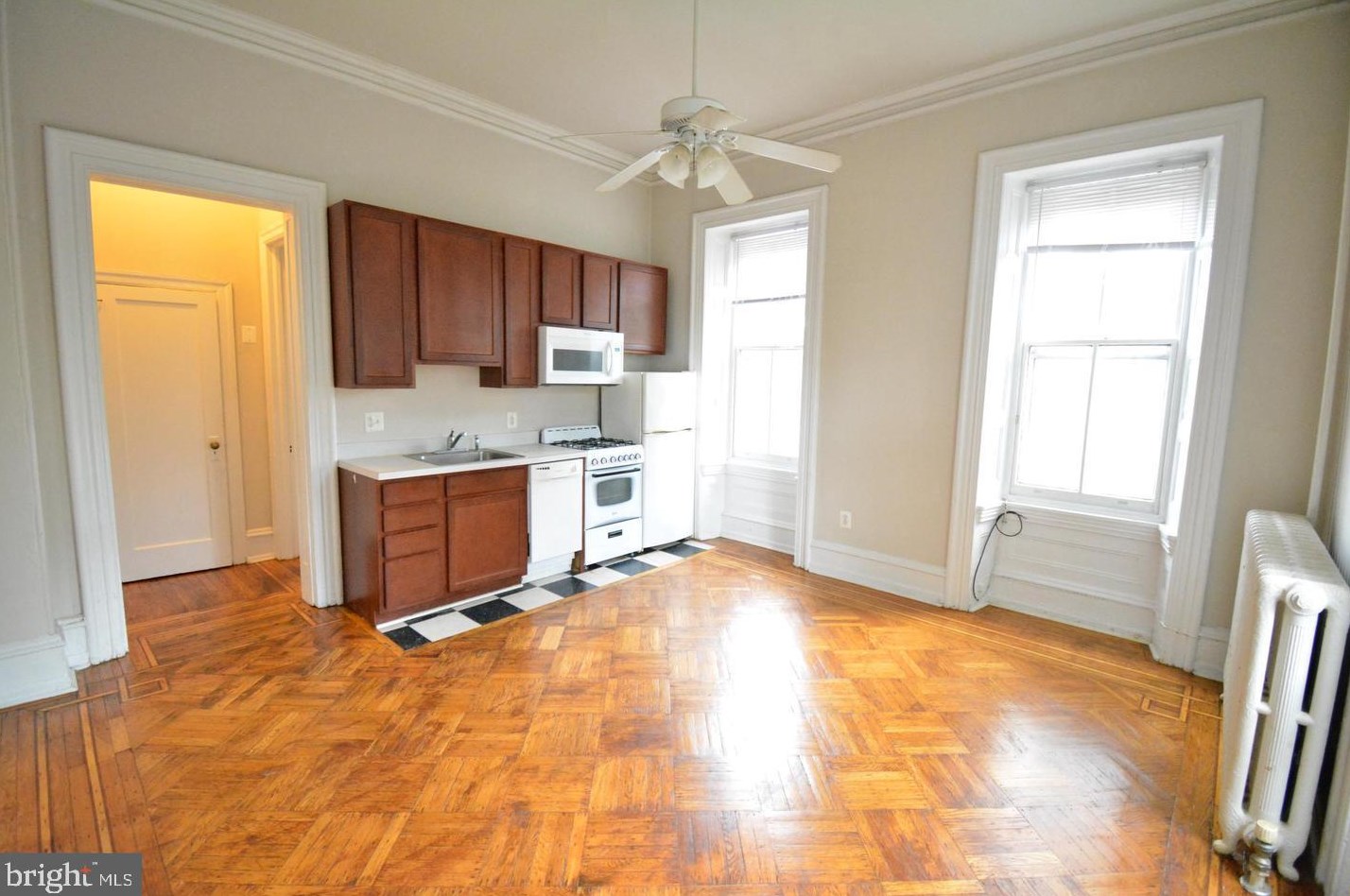 122 W Manheim St #9, Philadelphia, PA 19144