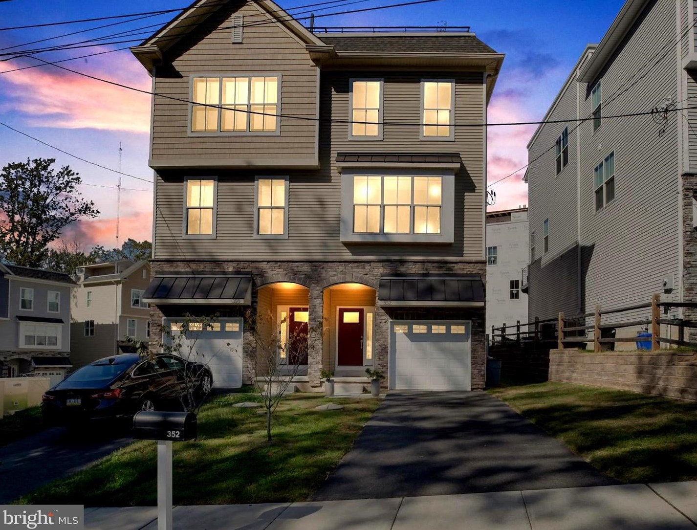 352 Cinnaminson St, Philadelphia, PA 19128-4541