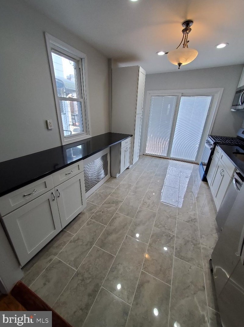 1015 67th St, Philadelphia PA 19151-3002 exterior