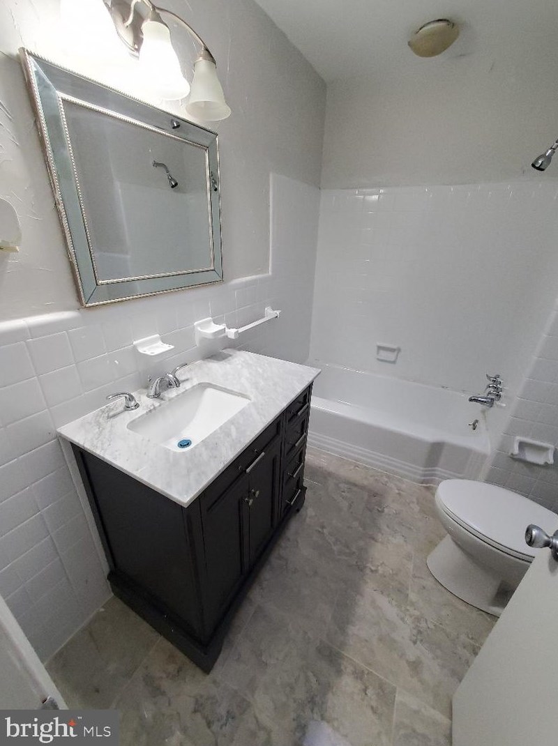 1015 67th St, Philadelphia PA 19151-3002 exterior