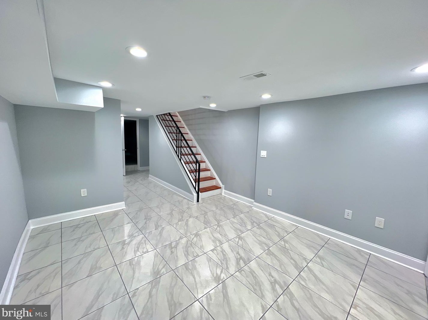 2878 Cedar St, Philadelphia PA  19134-4230 exterior