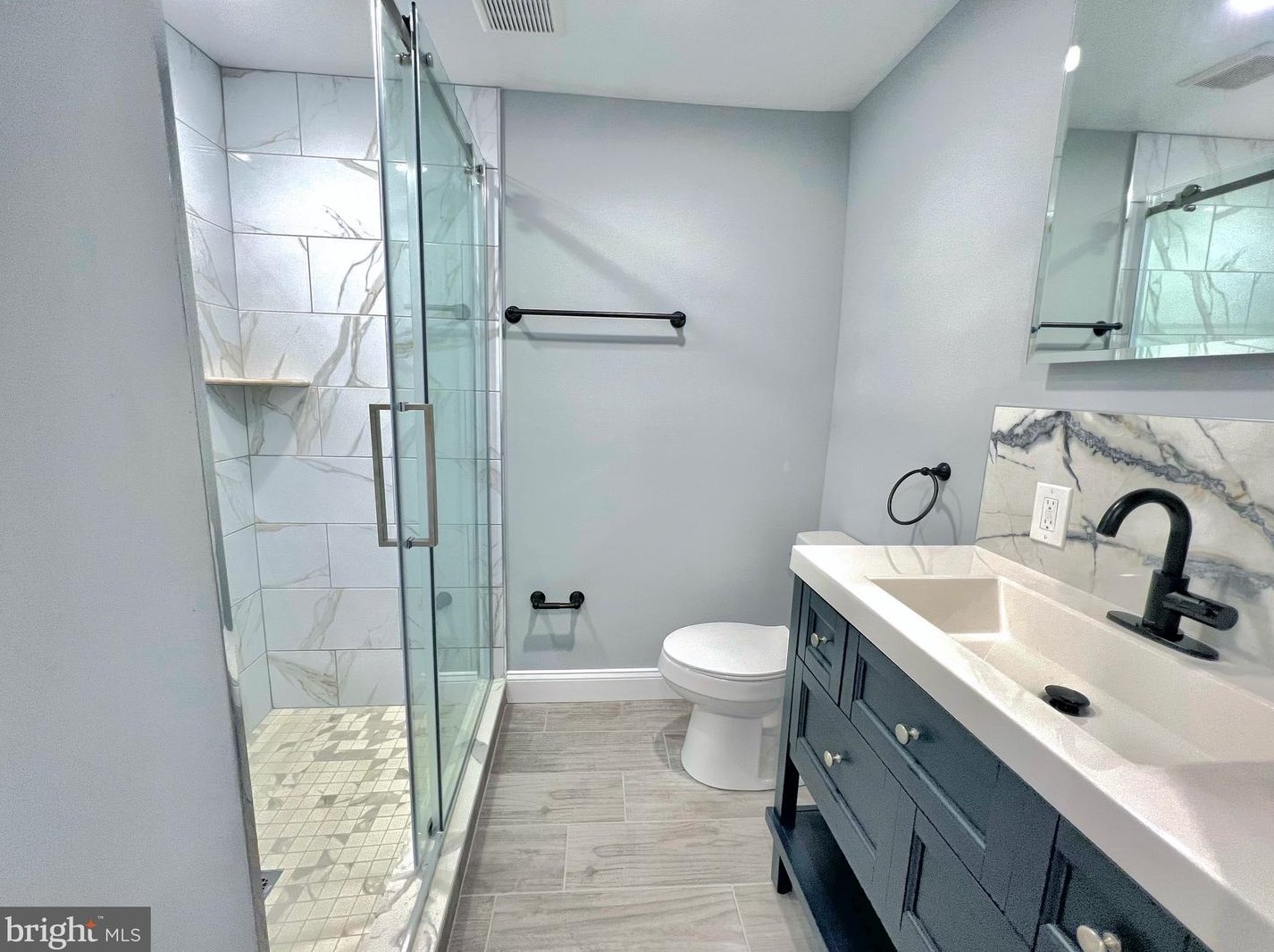 2878 Cedar St, Philadelphia PA  19134-4230 exterior
