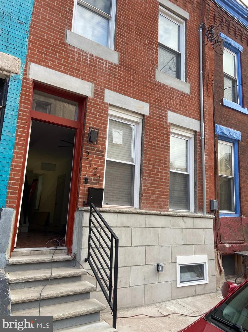 2121 N Corlies St, Philadelphia, PA 19121
