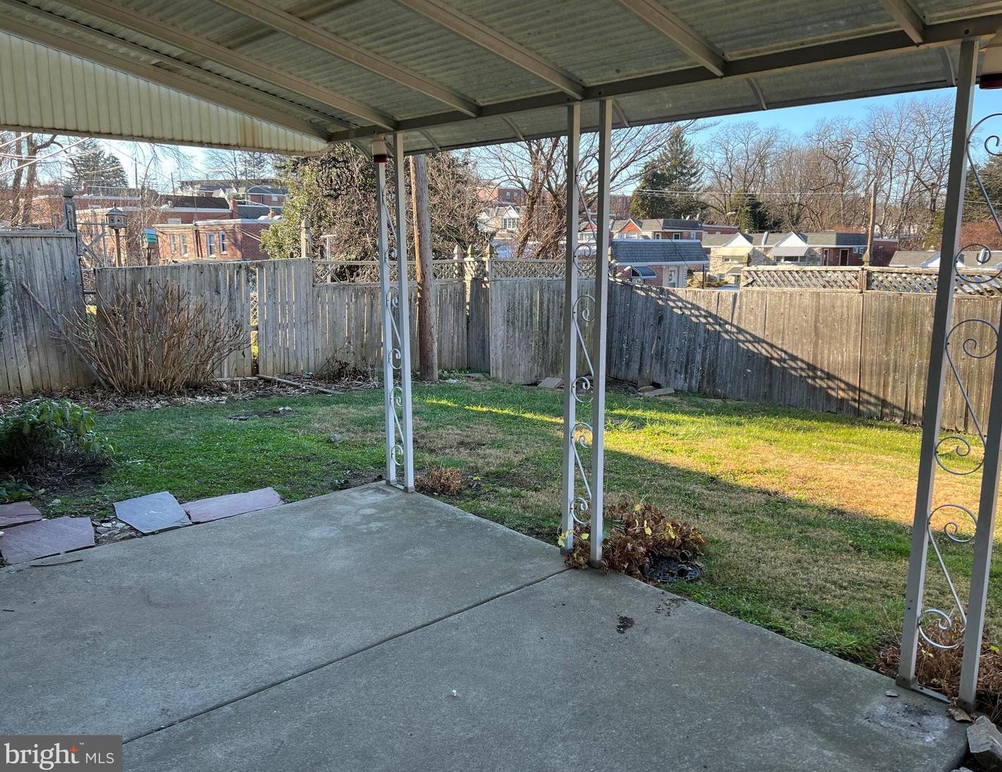 561 Wartman St, Philadelphia PA 19128-3238 exterior