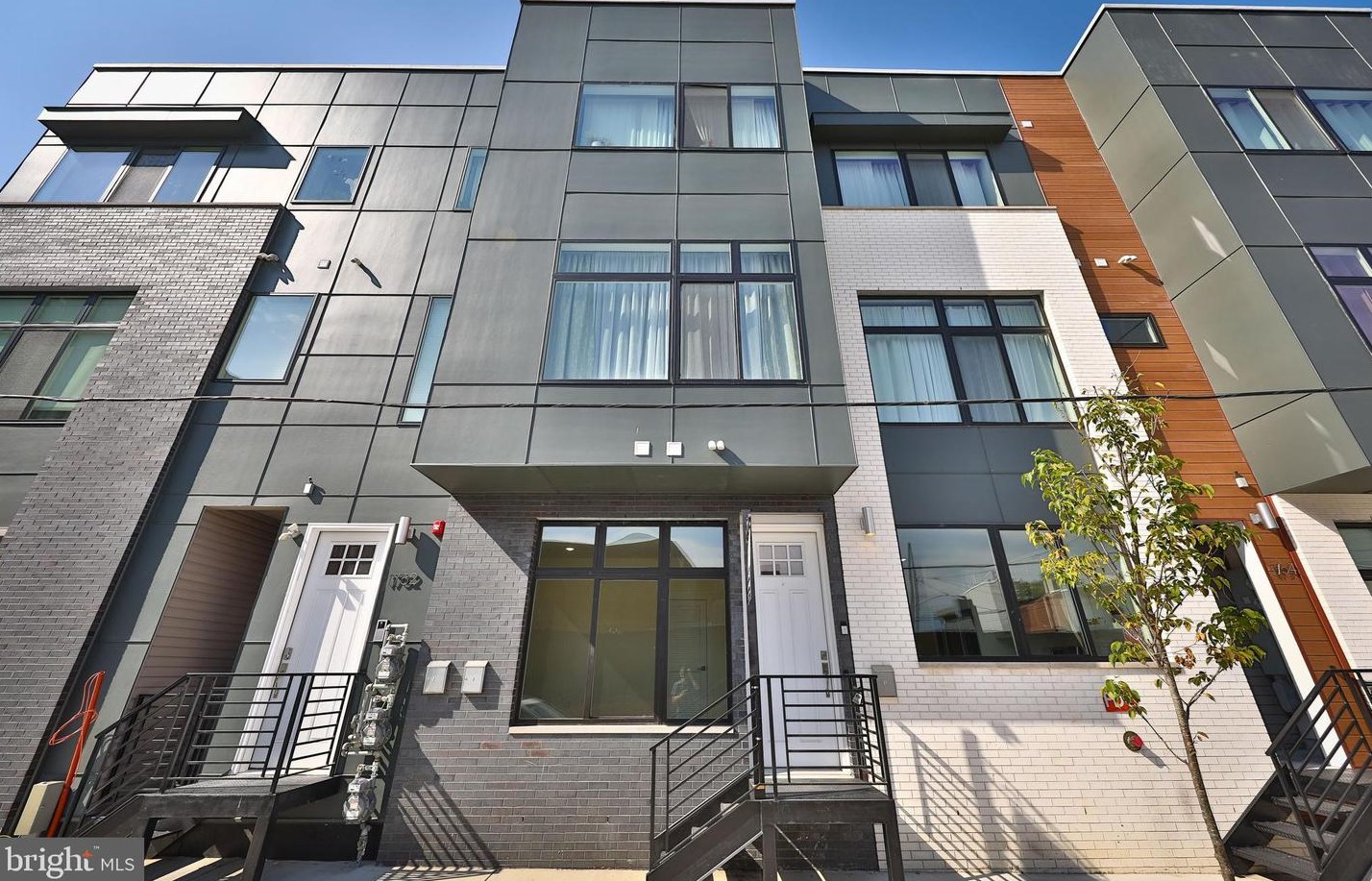 1752 Randolph St, Philadelphia PA  19122-0029 exterior