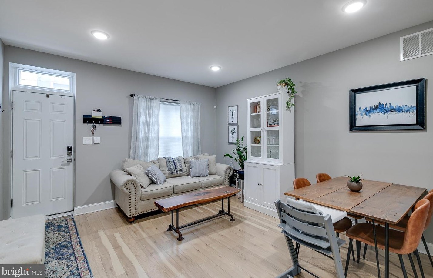 1250 Dover St, Philadelphia, PA 19146-3620
