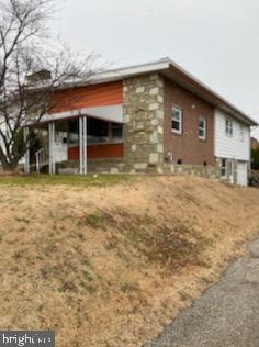 3903 Patrician Dr, Philadelphia, PA 19154-3413