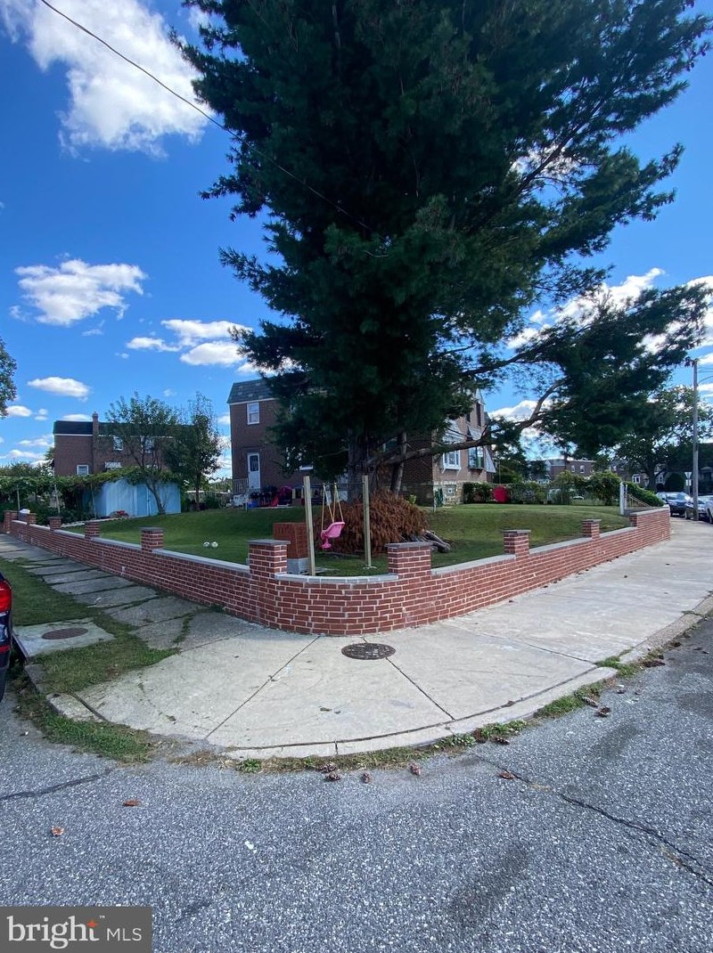 7439 Summerdale Ave, Philadelphia, PA 19111-3406