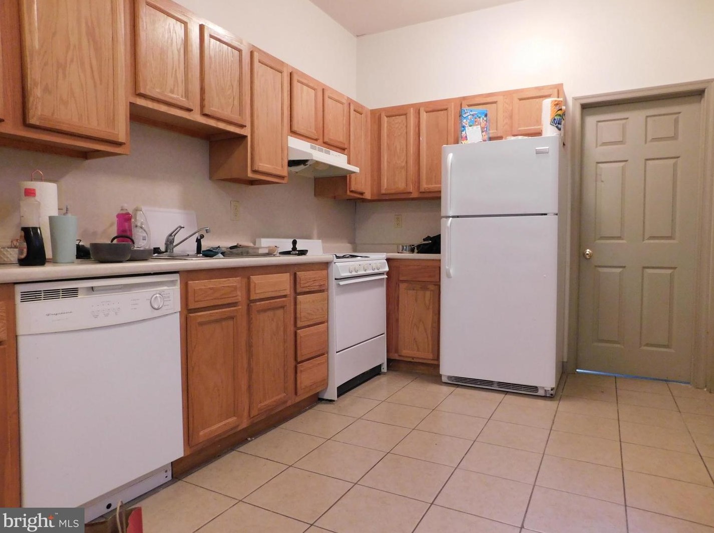 1631 Edgley St, Philadelphia PA  19121-1608 exterior