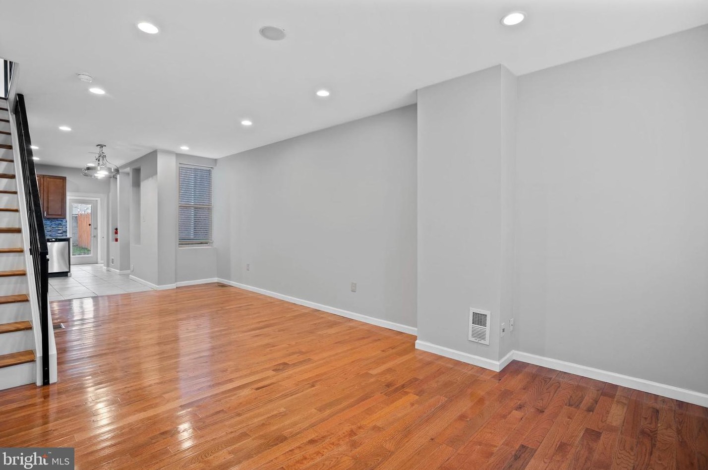 3073 Chatham St, Philadelphia PA  19134-4306 exterior