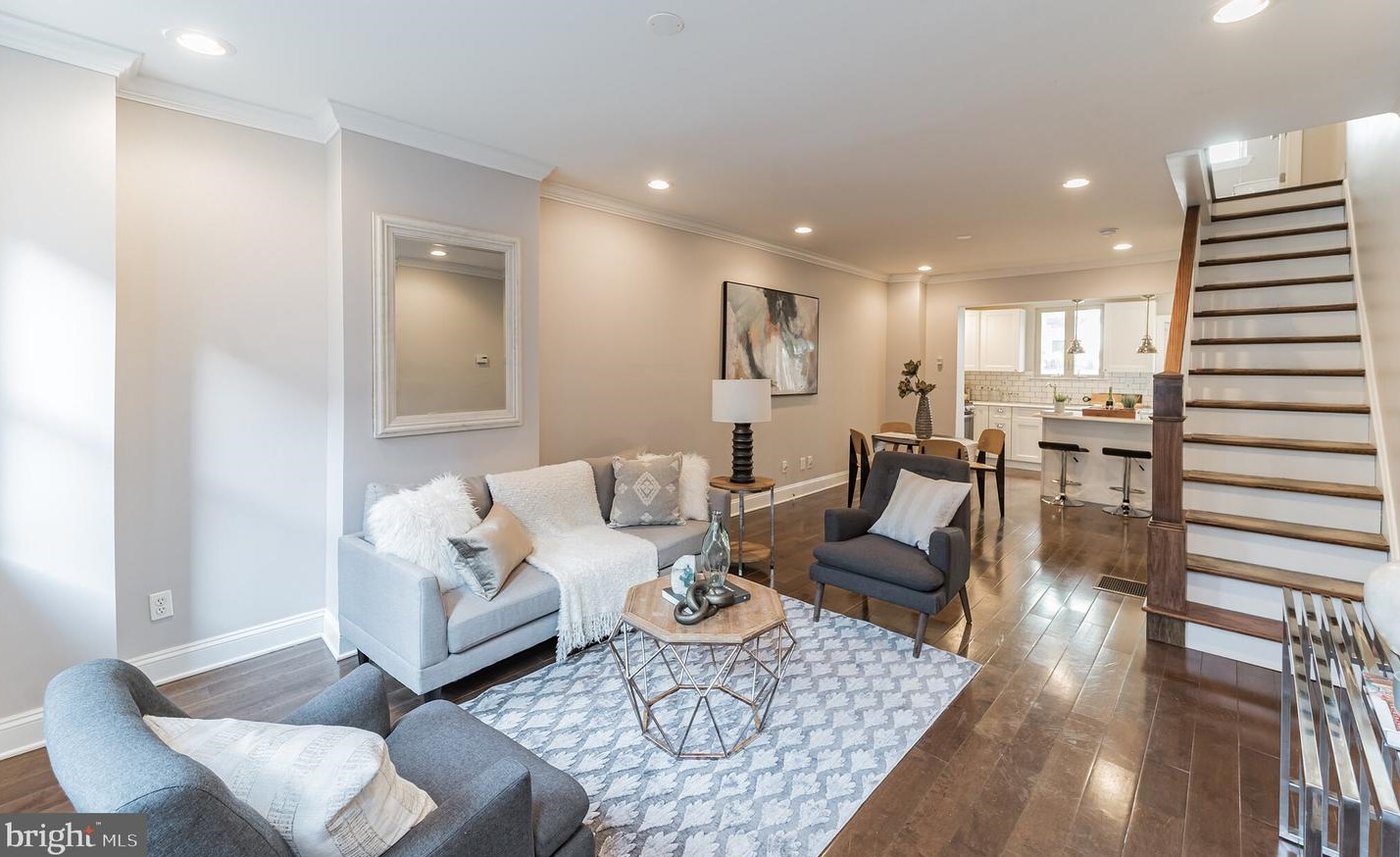 1007 Kimball St, Philadelphia, PA 19147-3820