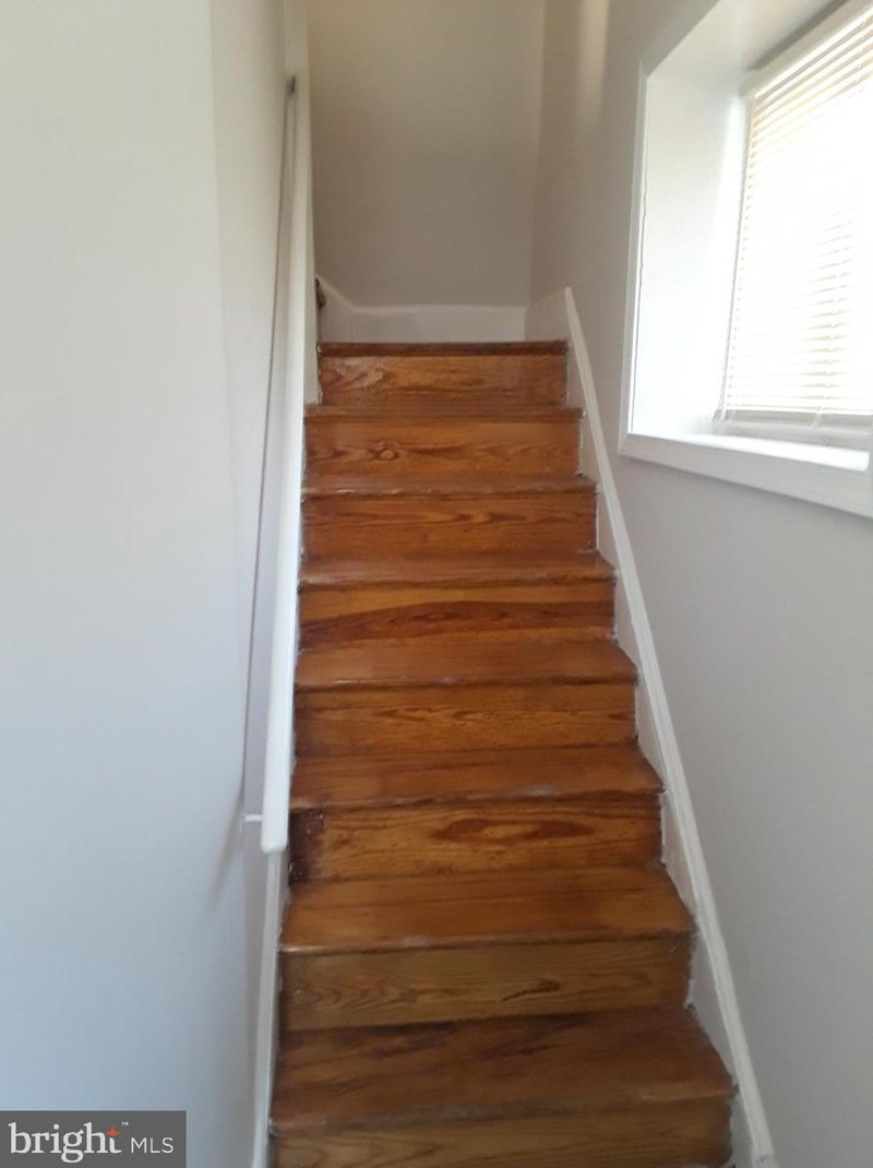 5830 Reach St, Philadelphia, PA 19120