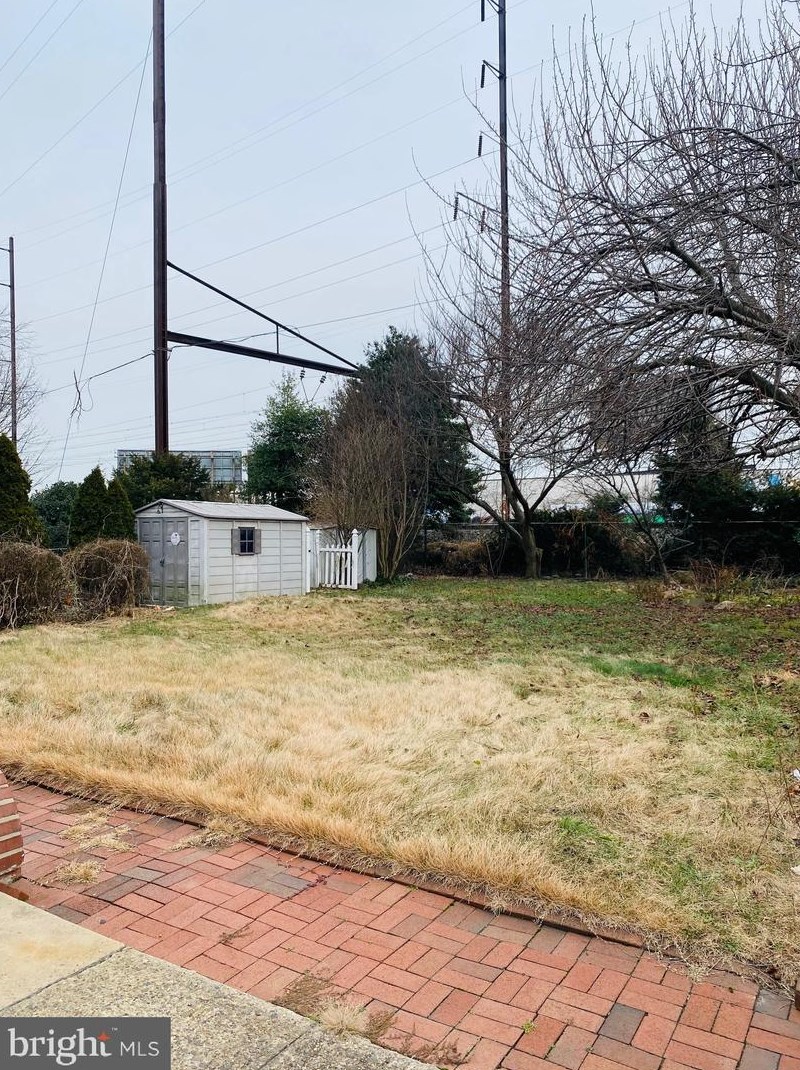 5817 Keystone St, Philadelphia PA  19135-4204 exterior