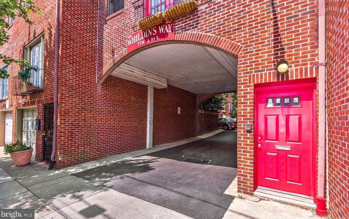 778 S Front St Apt A, Philadelphia, PA