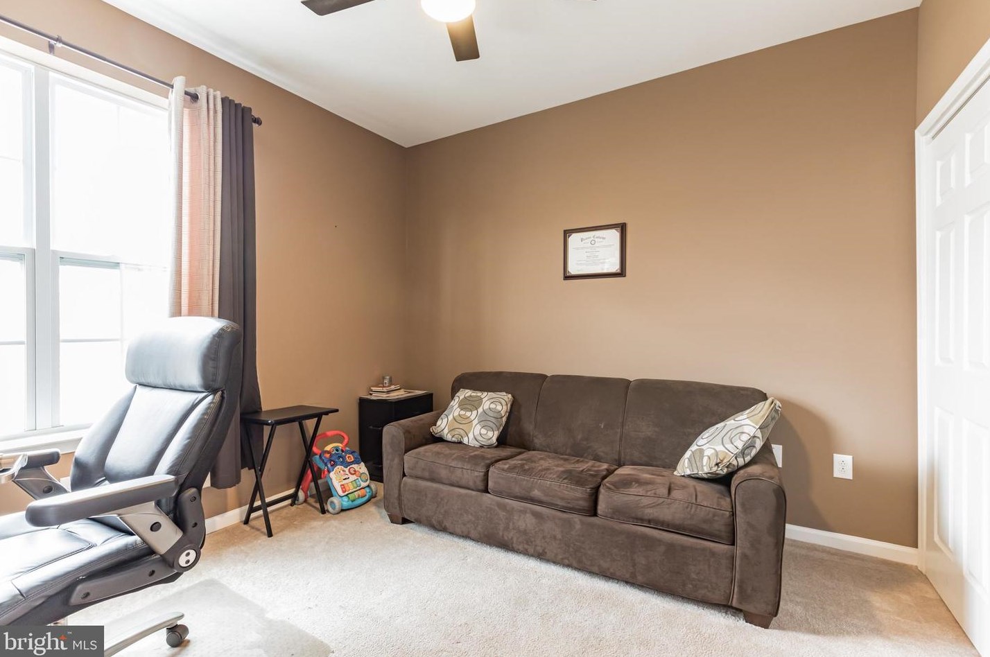 15127 Sunflower Dr, Philadelphia PA 19116-1310 exterior