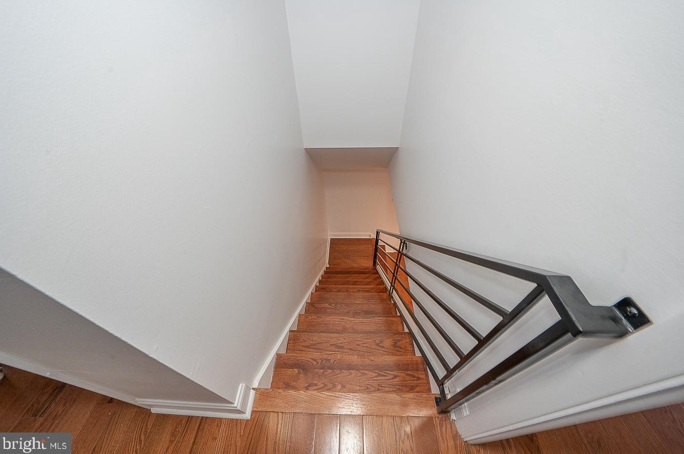 7713 Delphi Pl, Philadelphia PA  19153-1737 exterior